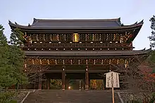 二重門(国宝、京都府 知恩院三門)