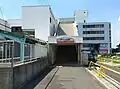 東出口