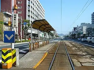 安全地帯のある電停の例（知寄町二丁目停留場）