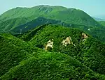 南側の竜ヶ岳から望む御池岳