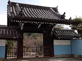 山門(登録有形文化財)