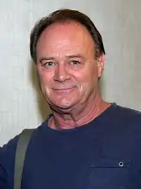 クリストファー・カザノフChristopher Cazenove