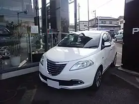 クライスラー・イプシロン日本仕様（フロント）