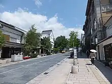 門前町(中央通り)