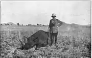 1907年、シロサイを仕留めたチャーチル