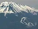 乗鞍岳山頂から望む御嶽山の北山腹にあるチャオ御岳スノーリゾート