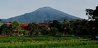 チェレメ山（チルボン富士）