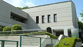 鶴川市民センター