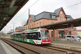 鉄道線のミットヴァイダ駅(ドイツ語版)に停車するシティリンク(2016年撮影)