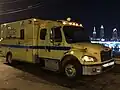 アメリカの救急車（黄主体色）