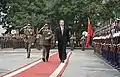 ウィリアム・コーエン米国防長官を迎える儀仗兵。(2000年3月13日)