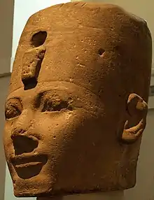 トトメス1世のものとされる彫像頭部(大英博物館)