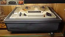 7L-10 オープンリール・モノラルテープレコーダー