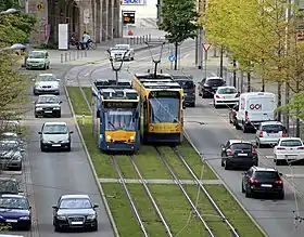 ノルトハウゼン市電の主力車両・コンビーノ（2015年撮影）