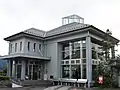 コモアしおつ側のコモア・ブリッジのりば