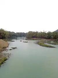 コン川（公河）