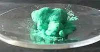 塩化銅(II)二水和物