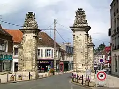 1788年から1792年に建設されたパリ門の跡地
