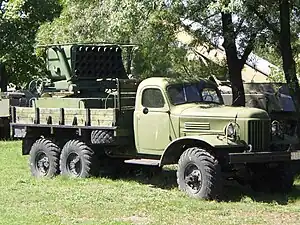 130mm多連装ロケット砲RM-51を搭載したチェコスロバキア軍の車両。