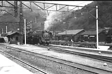 瀬野駅に待機中のD52補機（昭和38年8月）