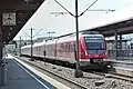 ヘレンベルク駅で停車するDB430形(シュトゥットガルトSバーン)