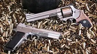 S&W M610