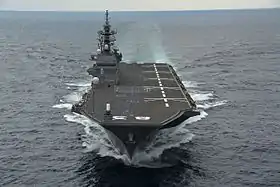 画像はモデルとなったいずも型護衛艦