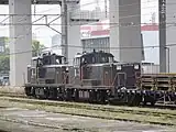 手摺が橙色のもの DE10 1756