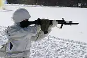 89式小銃を使用した訓練の様子薬莢受けと89式多用途銃剣を取り付けた状態