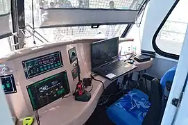 乗務員室