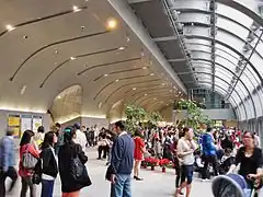 地下1階コンコース
