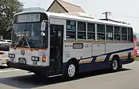 TKI570 / 大分22か1574旧高田観光バスの車両で同社の独自カラーが残っている