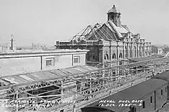 大戦中に空襲を受けた駅舎（1945年）