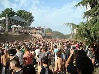 2008