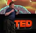医療系アニメーションの製作会社スタッフ、デビッド・ボリンスキー。科学における美について語る。動画を見る