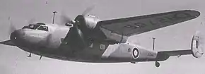 1937年、飛行中のDH.93の試作機