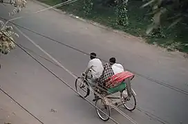 バングラデシュを走行する三輪車（2005年）