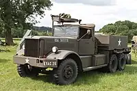 ソフトトップキャブのM20トラクター。M36機銃リングマウントを装備。
