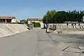 ローヌ川の堤防