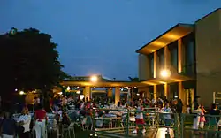 夜の町役場