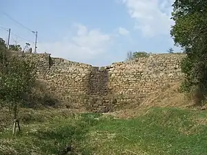 福山藩の砂留と呼ばれる石積みの砂防ダム(広島県)
