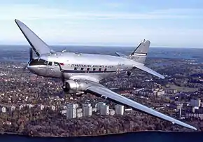 DC-3 Flygande Veteranerカラーによる、リディンゲ(英語版) - スウェーデン間のスカンジナビア航空の飛行(1989年)