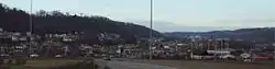アメリカ国道22号線から中心街を眺める
