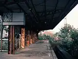 ホーム南側から北を見る