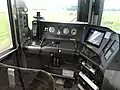 体質改善車の運転台（V2編成）