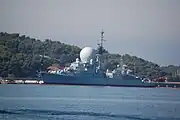 艦首から撮られた「デュケーヌ」