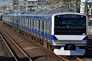 主力車両のE531系(2019年3月 松戸駅 - 金町駅間)