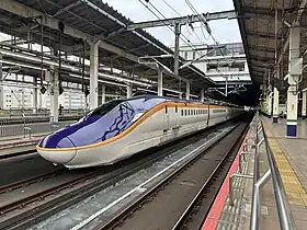 2024年3月16日ダイヤ改正で運用開始されたE8系（2023年7月 大宮駅）