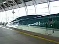 ストリームライン側面（東京方面）