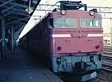 羽越本線の客車列車（EF81形電気機関車+50系客車、酒田駅、1987年12月）